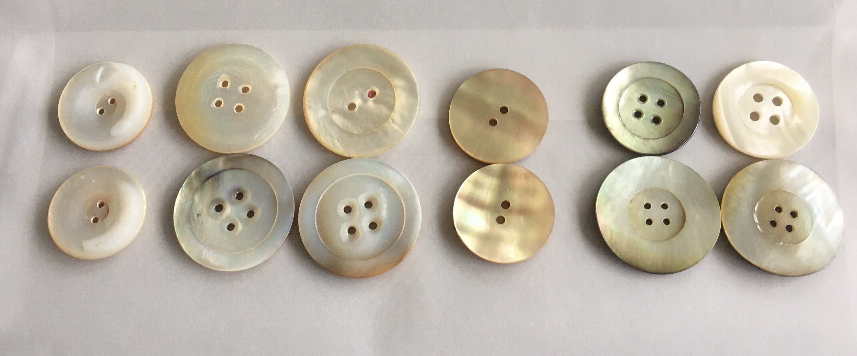 Assorted Vintage Mother of Pearl Buttons Etsy