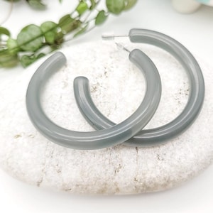 Boho grey colour resin hoop earrings, acrylic earrings, modern earrings, large earrings