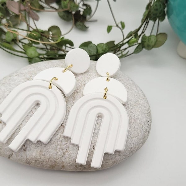 Retro White matte resin dangle geometric earrings big earrings, acrylic earrings, push back extra long earrings