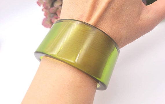 Retro Green transparent resin cuff bracelet wide … - image 8