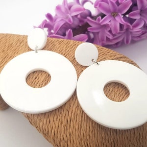 Retro White resin dangle geometric earrings big earrings, acrylic earrings, push back earrings