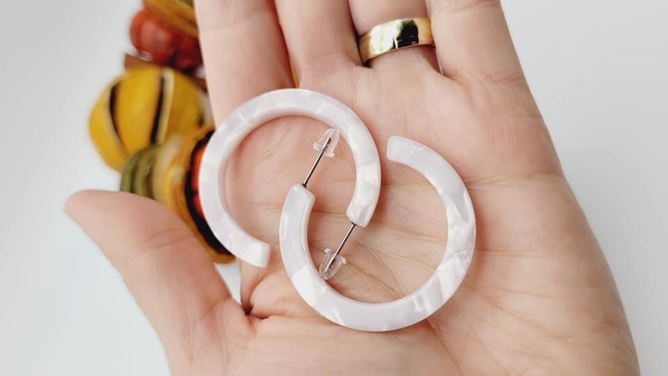 Boho White Colour Resin Hoop Earrings Acrylic Earrings Modern