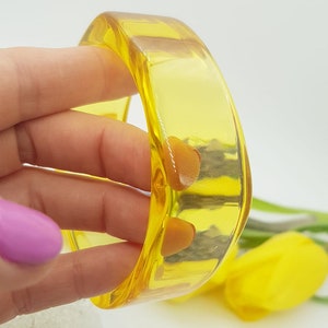 Retro transparent yellow resin bangle bracelet wide bracelet disco bracelet hand made jewellery image 5