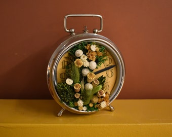 Plant alarm clock - Moss O'Clock CLAUDE