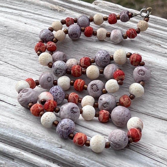 Vintage | Dyed Sponge Coral Beaded Necklace | X - image 4