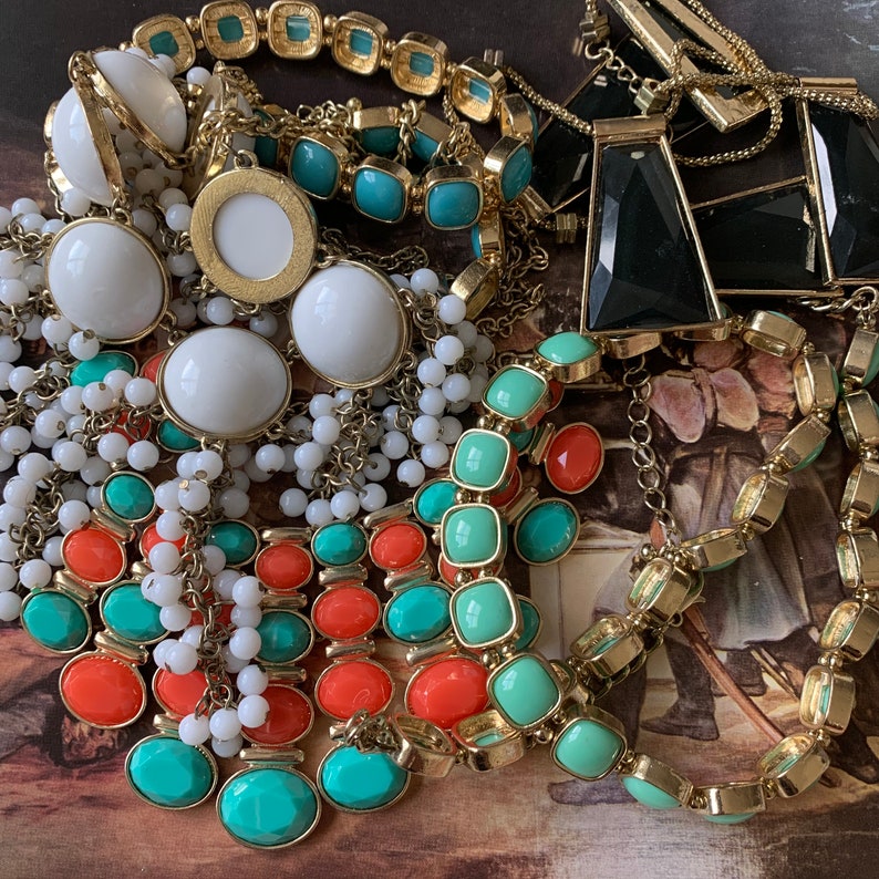 Vintage Jewelry 5 Necklaces Crafting Jewelry Making Upcycle Destash X896
