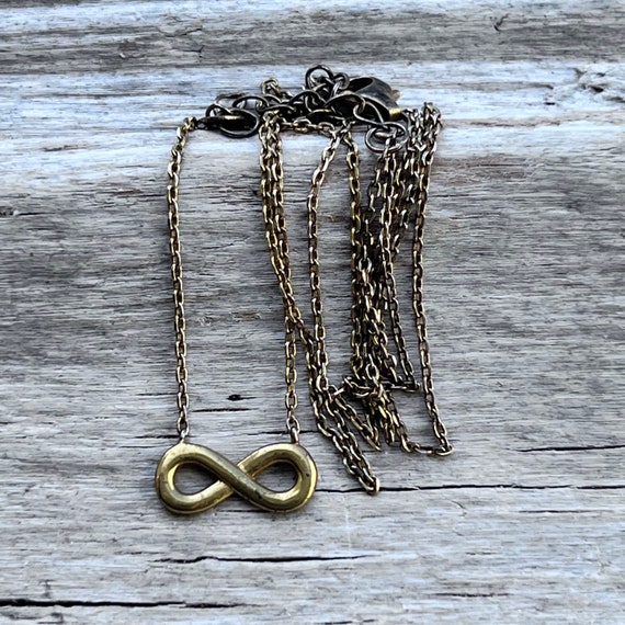 Alwand online vahan pendant