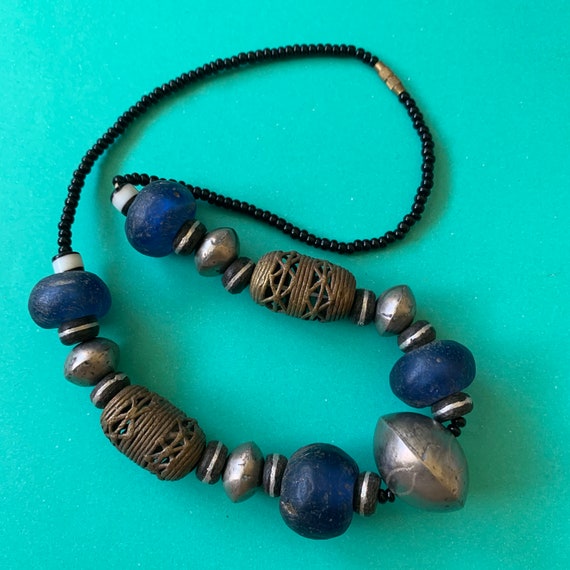 Vintage | African Beaded Necklace | Blue Glass Met