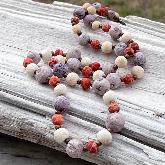 Vintage | Dyed Sponge Coral Beaded Necklace | X - image 3