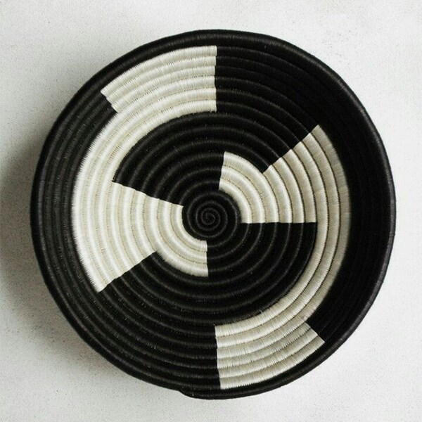 Panier à couvercle zoulou 6-7 po (assorti) en vente B2B