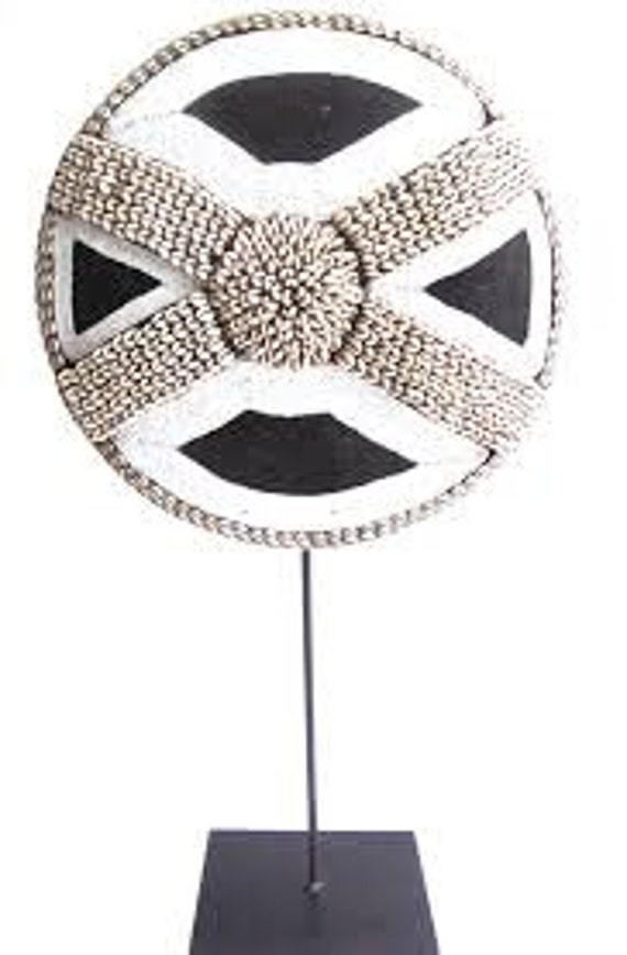 Bouclier Africain en Perle et Cauris - Bouclier Du Cameroun Cauris