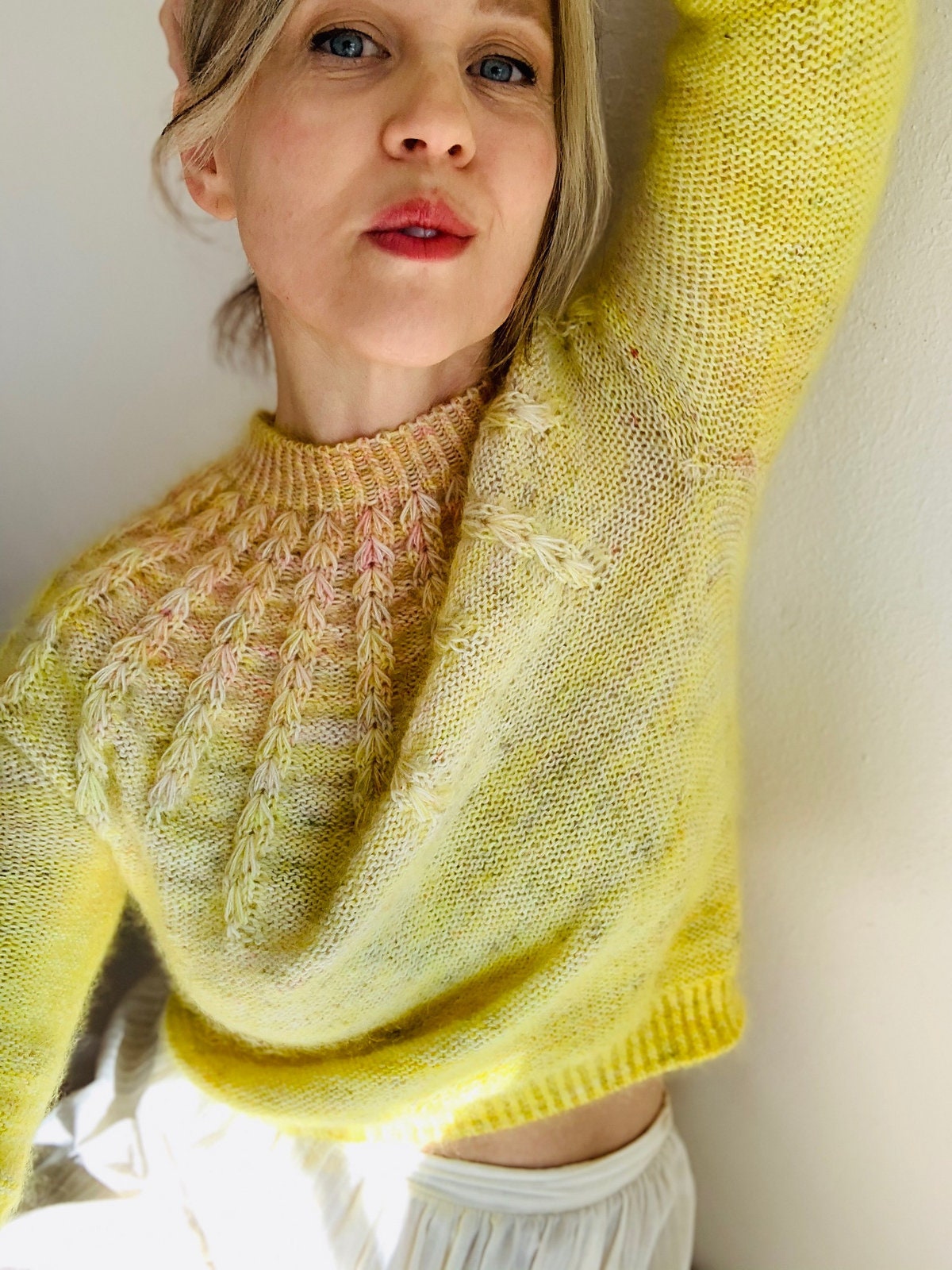 NOROLL ノーロール／CONFFCTION KNIT／ YELLOW NOBULL Men's Size 14 Lemon Drop Diamond Knit Runner Athletic