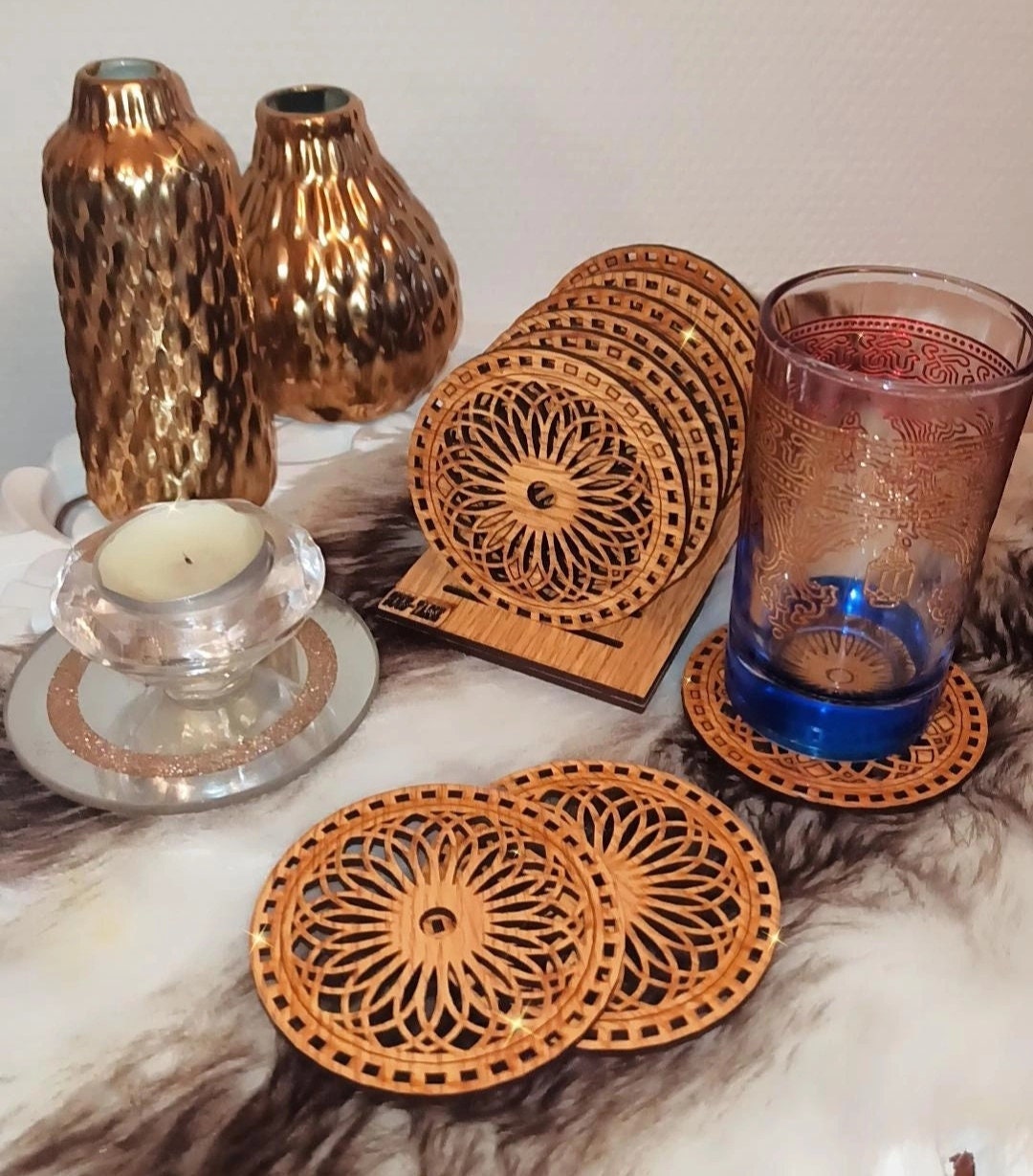 Ensemble de Sous-Tasse, Sous-Verre Vendu Par Lots 6. Style Arabic, Orientale