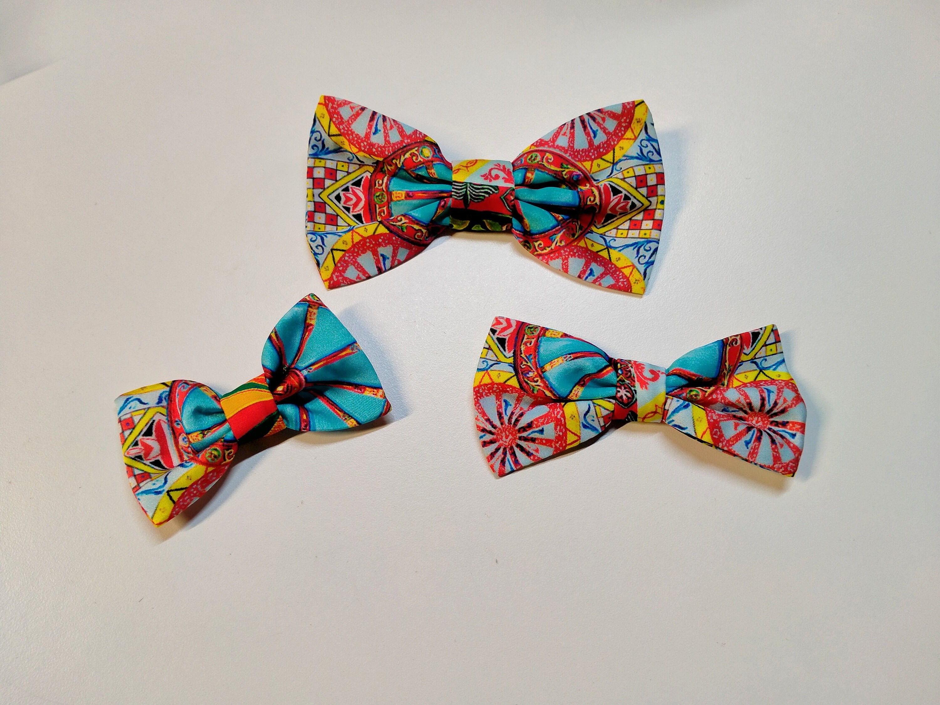 bow tie sicilian cart, sicily wedding, sicily bow tie