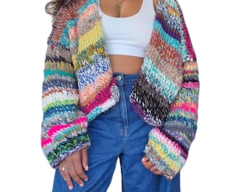 Joshelyns garderob | Färdiggjord handstickad tröja av konstgarn | Passar amerikanska kvinnor M-XL | Återvunnet garn