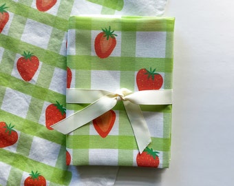 Strawberry Kitchen Dish Towel, gingham tea towel, Housewarming Gift