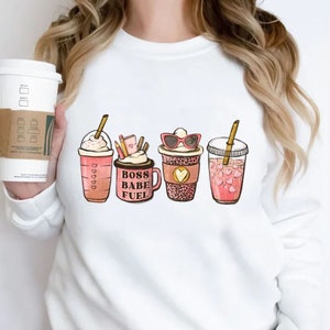 Boss babe fuel, Pink lattes, Iced coffee, Coffee lover, Boss, heart, coffee gift, Coffee shirt design, café, decenio de café, regalo de café