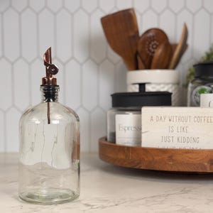 25-ounce Coffee Syrup Bottle with Weighted Pour Spout