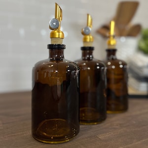 16-ounce Amber Apothecary Glass Bottle with Weighted Pour Spouts | Custom Labels | Perfect for Oils and Vinegars | Free Shipping