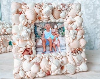 Seashell Picture Frame: Coastal Beach House Decor (4x4 Photo)