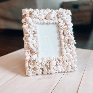White Seashell Picture Frame, Seashell Decor, 4x6 Picture Frame, Shell Frame, Sea Shell Picture Frame