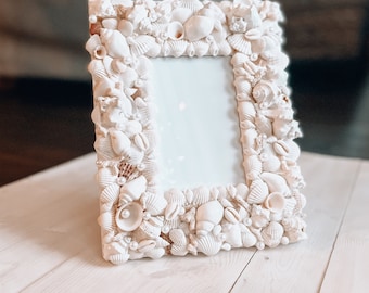 White Seashell Picture Frame, Seashell Decor, 4x6 Picture Frame, Shell Frame, Sea Shell Picture Frame