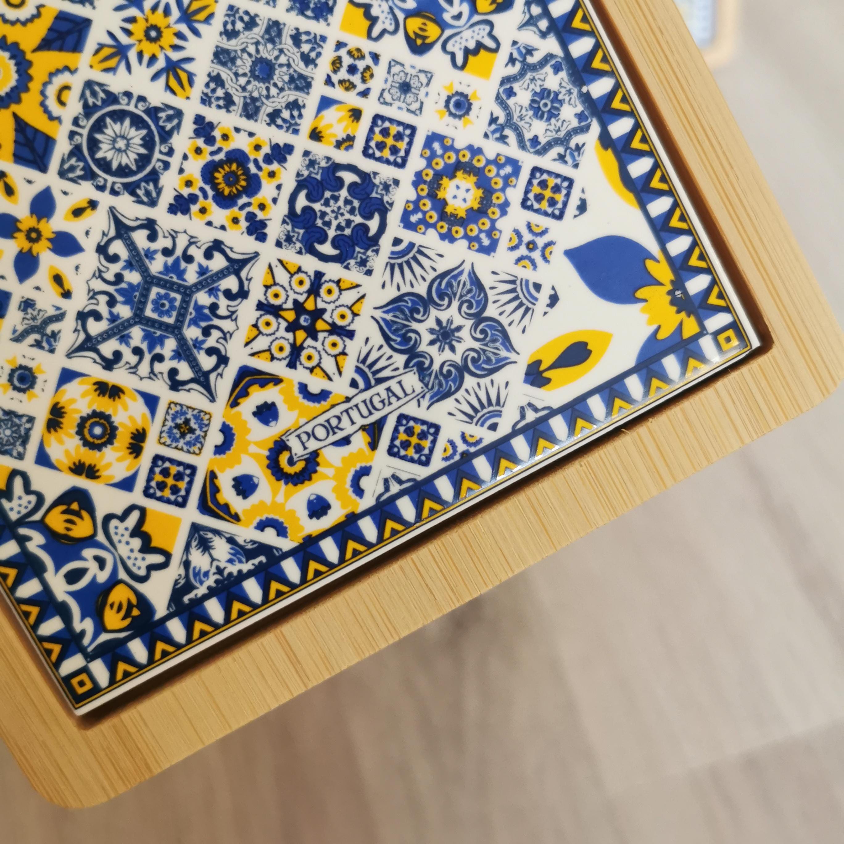 Plateau à Fromages Vintage En Bois Et Carrelage - Fabriqué Au Portugal - Occasion
