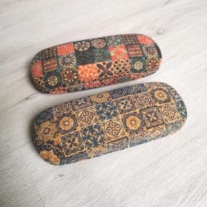 Cork glasses case - Vegan hard case - Portuguese tiles sunglasses holder - Portuguese gifts