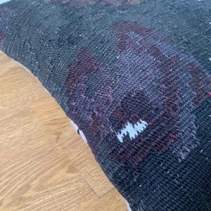 Vintage Rug Pillow 20x20: Mid-Century Modern, Black Throw Pillow Cover Cushion, Floral Turkish Kilim Pillow, Home Decor Gift image 9