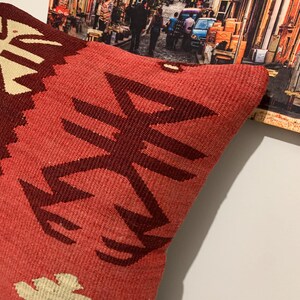 Funda de cojín Kilim de 40x40 cm: Cojín de sofá tejido a mano en lana turca. imagen 9