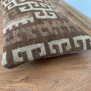 Cojín de 30 x 50 cm, funda de cojín lumbar, funda de cojín kilim turco, decoración bohemia moderna, cojín de alfombra, cojín de sofá, funda de cojín tribal. imagen 10