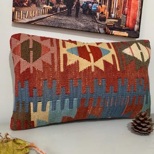 Lumbar Pillow, Turkish Kilim Pillow Cover 12x20 -Aztec Throw Pillow -Southwestern Decor -Vintage Rug Pillow -Couch Cushion -Tribal Pillow