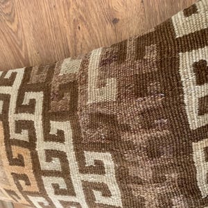 Cojín de 30 x 50 cm, funda de cojín lumbar, funda de cojín kilim turco, decoración bohemia moderna, cojín de alfombra, cojín de sofá, funda de cojín tribal. imagen 8
