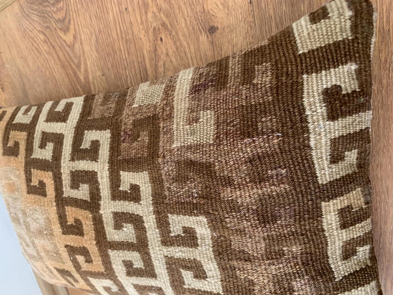 Cojín de 30 x 50 cm, funda de cojín lumbar, funda de cojín kilim turco, decoración bohemia moderna, cojín de alfombra, cojín de sofá, funda de cojín tribal. imagen 8