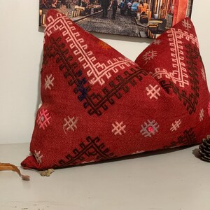 Cuscino Kilim rosso, cuscini turchi - 16x24 - cuscino ricamato per divano - arredamento boho - federe per cuscini - federa per cuscino - federa per cuscino da pavimento