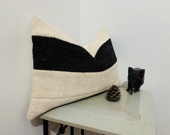 Cream Black Turkey Kilim Pillow Cover -16x24 -Vintage Throw Pillow Cover -Rustic Decor -Turkish Pillow for Couch -Hemp Cushion -Boho Pillows