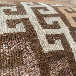 Cojín de 30 x 50 cm, funda de cojín lumbar, funda de cojín kilim turco, decoración bohemia moderna, cojín de alfombra, cojín de sofá, funda de cojín tribal. imagen 5