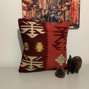 Funda de cojín Kilim de 40x40 cm: Cojín de sofá tejido a mano en lana turca. imagen 2