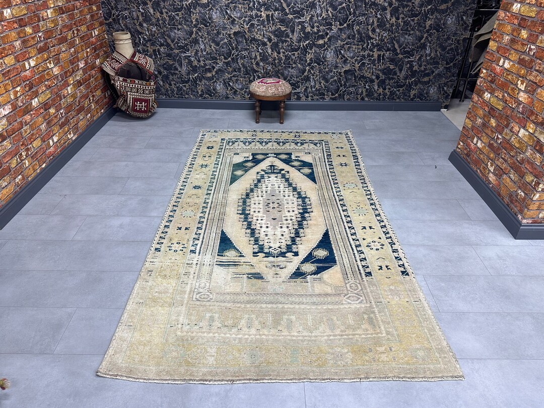 4.5x8 Ft Pastel Blue Muted Color Antique Rug, Faded Turkish Pastel Blue ...