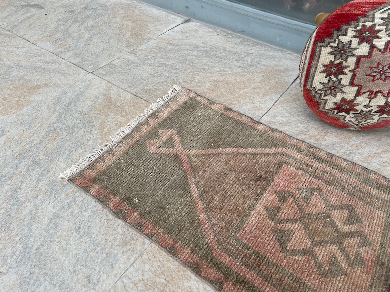 Small Vintage Rug,Small Turkish Rug,1.6x3.4ft Small Oriental Rug Small Oushak Rug Small Entry Rug Boho Rug, Small Rug Doormat