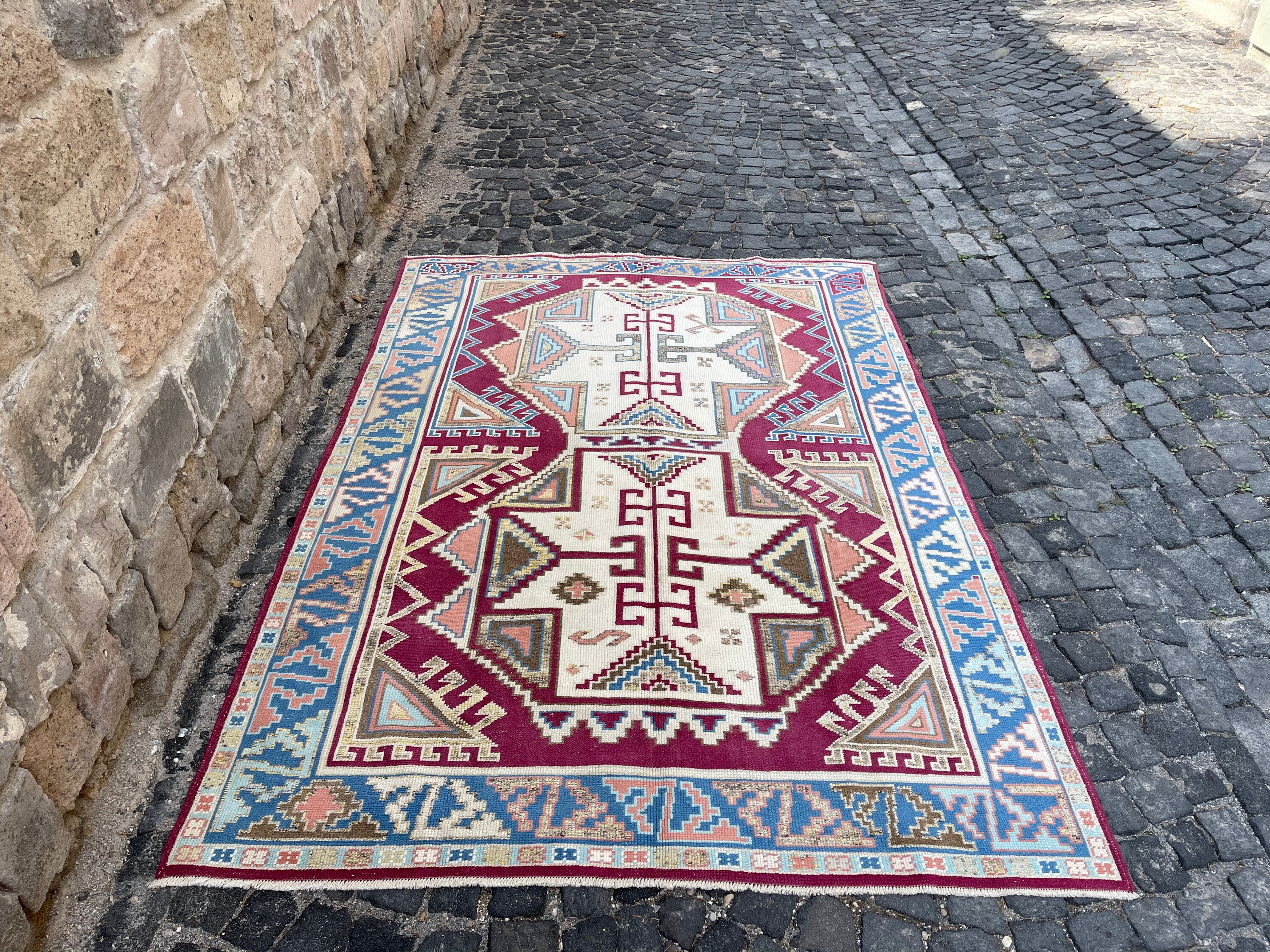 Nouveau Tapis oushak,