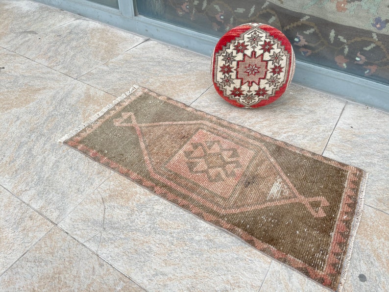 Small Vintage Rug,Small Turkish Rug,1.6x3.4ft Small Oriental Rug Small Oushak Rug Small Entry Rug Boho Rug, Small Rug Doormat