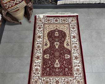 竹シルク祈りのトルコ絨毯、80 x 120 cm / 2.6x3.9 フィート