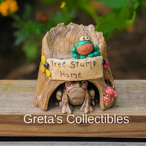 Toad House, OOAK, Tree Stump Home, Garden Art, Fairy Garden Art, Ceramic Toad House, Handmade, Outdoor Toad House, Bumble Bee, Green Frog