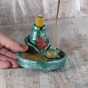 Frosch Rückfluss Brenner, Housewarming Geschenk, Räucherstäbchenhalter, Frosch Wasserfall Kegelbrenner, Weihrauchbrenner, Stickbrenner, OOAK, Frosch-Liebhaber Geschenk