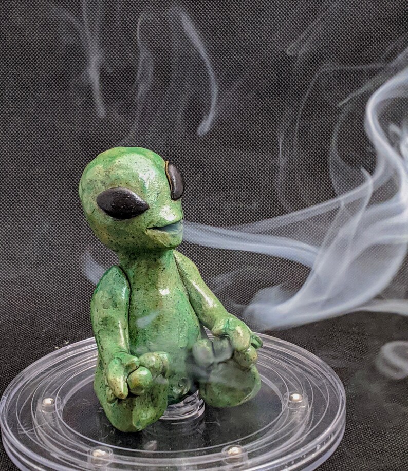 Green Alien Incense Burner Little Green Men OOAK Ceramic Etsy