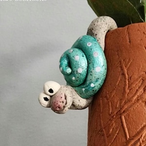 Grillige slakpot knuffelaar, keramische slak, tuinkunst, plantendecor, schattige slak, grillige slak, handgemaakte slak, cadeau slakliefhebber