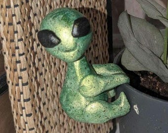 Whimsical Alien pot hugger, Ceramic Alien, Garden Art, Cute Alien, Whimsical Alien, Handmade Alien, Alien Lover's Gift, Planter Decor