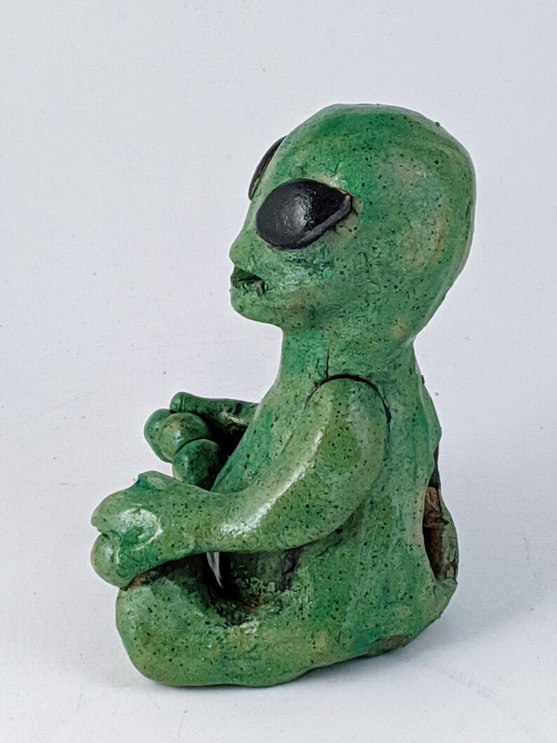 Green Alien Incense Burner Little Green Men OOAK Ceramic Etsy