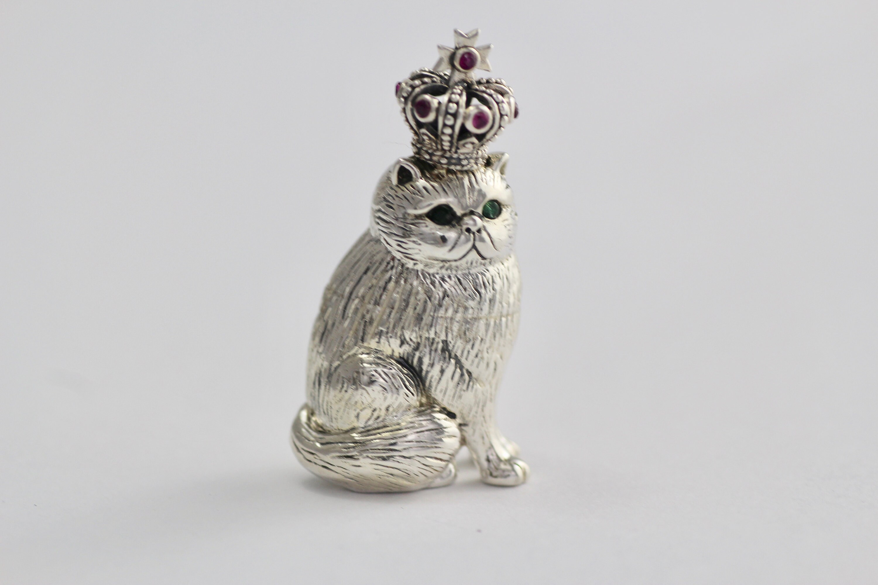 Collectable Victorian Style Crouching Cat Figurine Emerald Eyes 925 Sterling